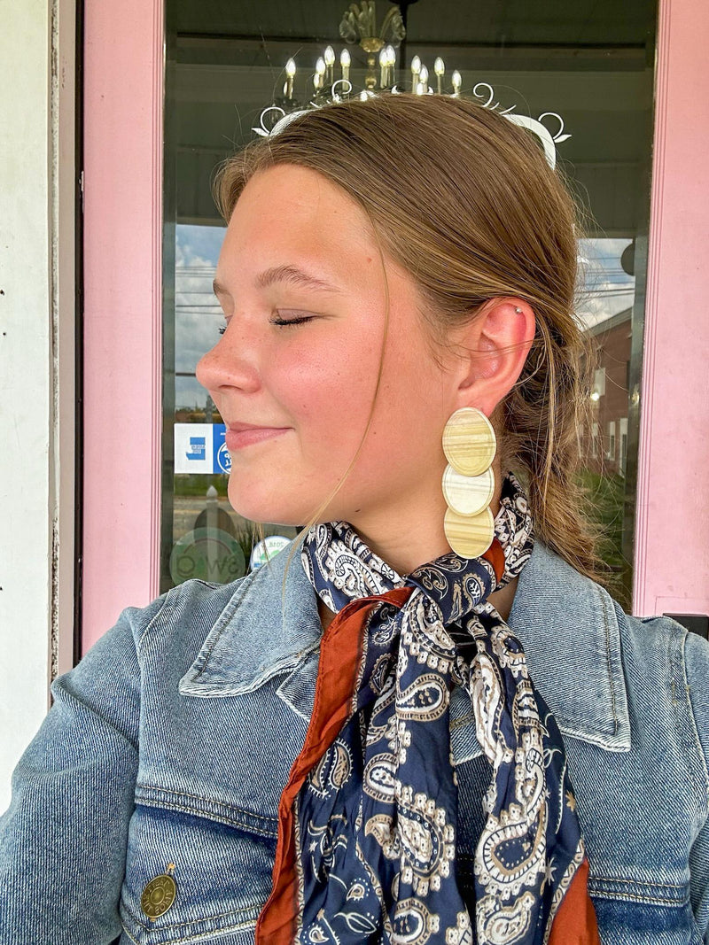 LT. Beige Acetate Oval Plate 3 Drop Earrings