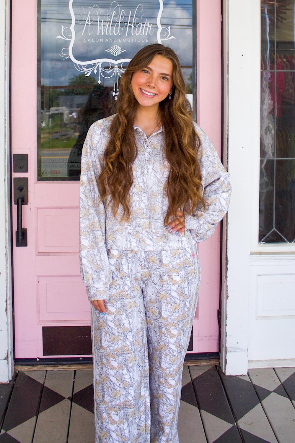 White Cropped Camo Pullover!
