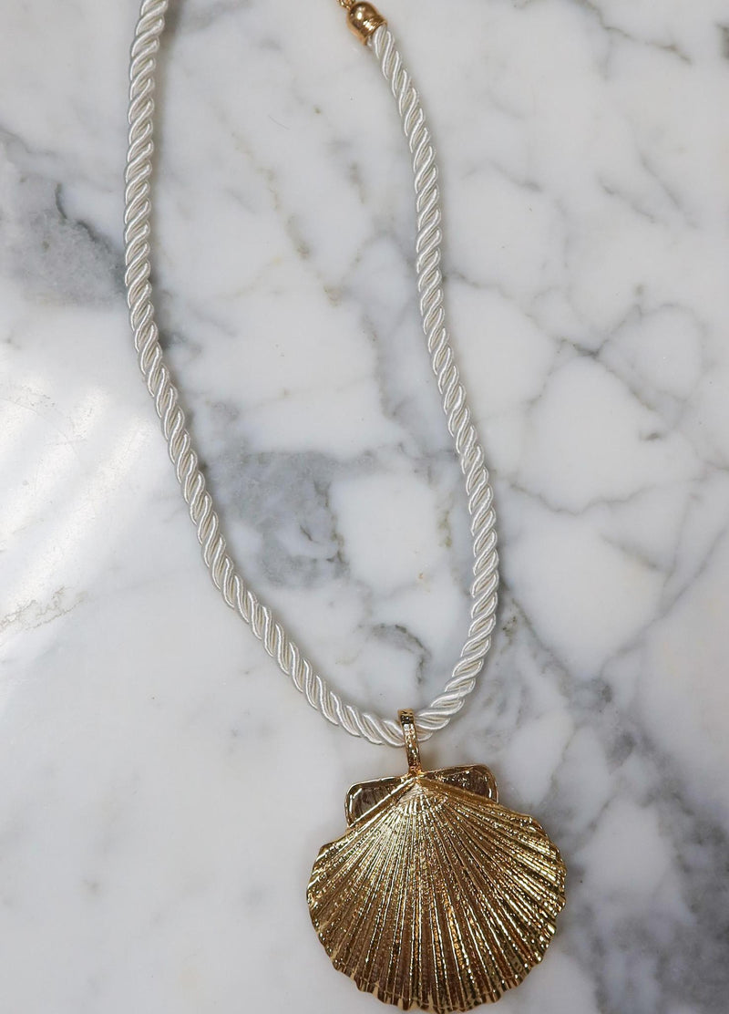 Shell Shape Pendant Cord Necklace